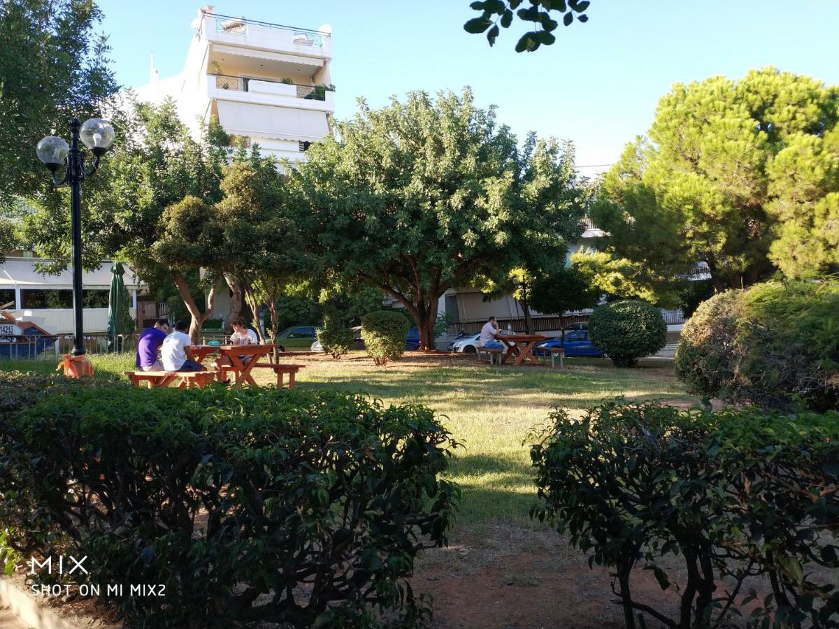 Beautiful House In Alimos Near To The Beach And Metro أثينا المظهر الخارجي الصورة